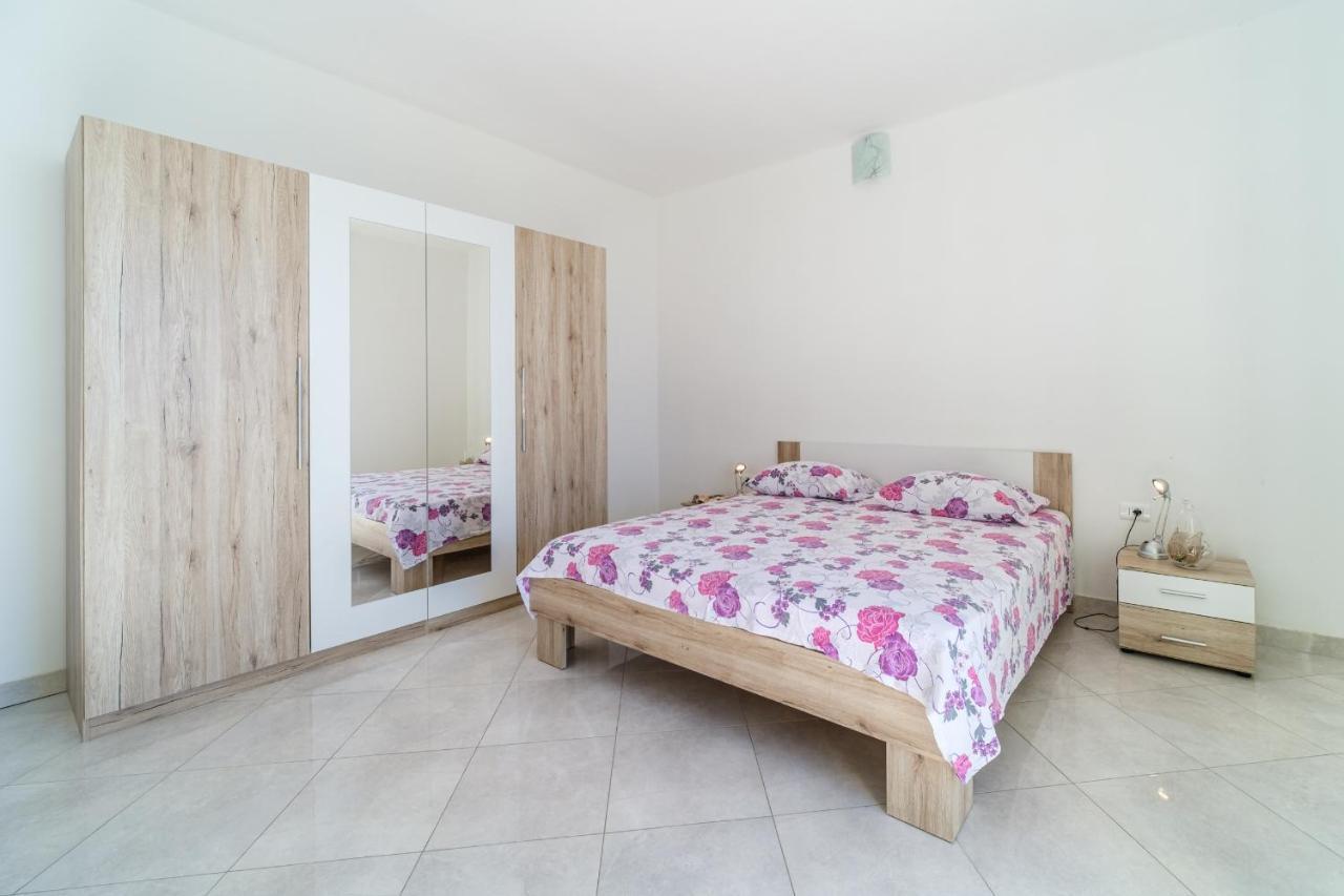 Beach Paradise Apartments Podstrana Luaran gambar