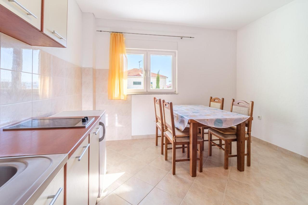 Beach Paradise Apartments Podstrana Luaran gambar